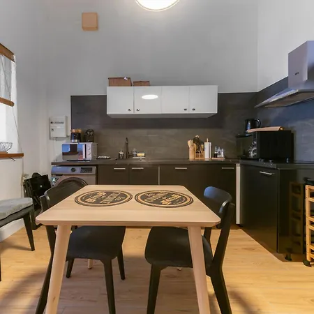 Le Larbaud - Calme En Centre *